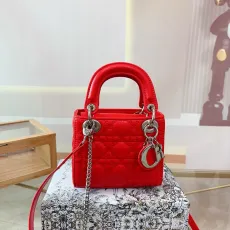 ディオールバッグ DIOR 2025新作 ダイアナ妃バッグ
