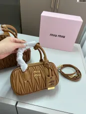 ミュウミュウバッグ Miu Miu 2025新作 ハンドバッグ