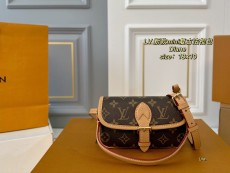 ルイヴィトンバッグ LOUIS VUITTON 2025新作 脇の下バッグ