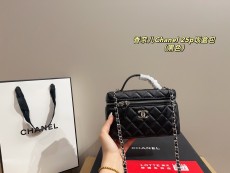 シャネルバッグ CHANEL 2025新作 ハンドバッグ