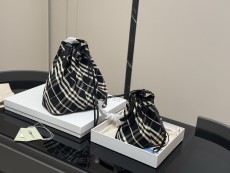 バーバリーバッグ BURBERRY 2025新作 バケットバッグ