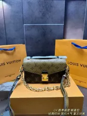 ルイヴィトンバッグ LOUIS VUITTON 2025新作 メッセンジャーバッグ