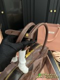 ミュウミュウバッグ Miu Miu 2025新作 ブリーフケース