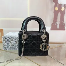ディオールバッグ DIOR 2025新作 ダイアナ妃バッグ