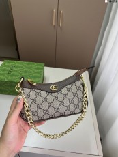 グッチバッグ GUCCI 2025新作 脇の下バッグ