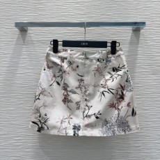 ディオール服 DIOR 2025新作 短いスカート