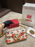 ヴァレンティノバッグ VALENTINO 2025新作 クロスボディバッグ