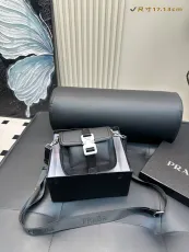 プラダバッグ PRADA 2025新作 ハンドバッグ