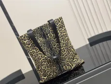 サンローランバッグ Yves Saint Laurent 2025新作 キャンバスバッグ