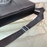 グッチバッグ GUCCI 2025新作 ブリーフケース