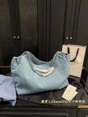 シャネルバッグ CHANEL 2025新作 トートバッグ