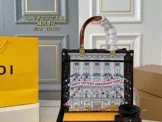 フェンディバッグ FENDI 2025新作 ハンドバッグ