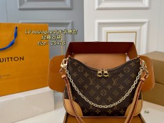 ルイヴィトンバッグ LOUIS VUITTON 2025新作 脇の下バッグ