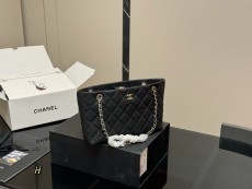 シャネルバッグ CHANEL 2025新作 チェーンバッグ