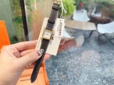 エルメス腕時計 HERMES 2025新作 時計