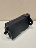 プラダバッグ PRADA 2025新作 高品質 メッセンジャーバッグ