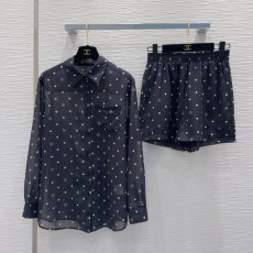 シャネル服 CHANEL 2025新作 スーツ