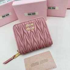 ミュウミュウ財布 Miu Miu 2025新作  3511