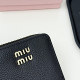 ミュウミュウ財布 Miu Miu 2025新作
