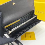 フェンディ財布 FENDI 2025新作  2606