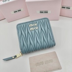 ミュウミュウ財布 Miu Miu 2025新作  3511