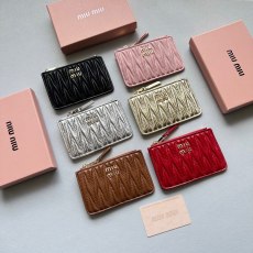 ミュウミュウ財布 Miu Miu 2025新作