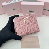 ミュウミュウ財布 Miu Miu 2025新作  3511