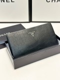 プラダ財布 PRADA 2025新作  8816