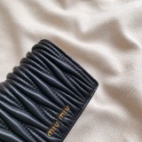 ミュウミュウ財布 Miu Miu 2025新作  5196