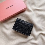 ミュウミュウ財布 Miu Miu 2025新作  5196