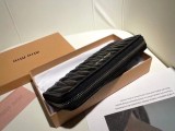 ミュウミュウ財布 Miu Miu 2025新作