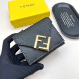 フェンディ財布 FENDI 2025新作  8355