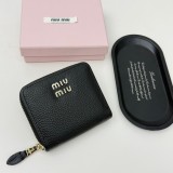 ミュウミュウ財布 Miu Miu 2025新作