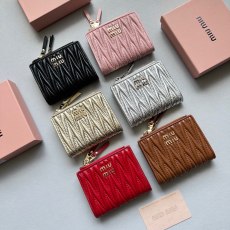 ミュウミュウ財布 Miu Miu 2025新作