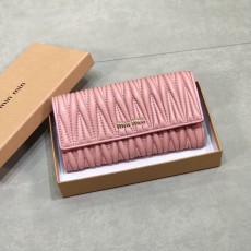 ミュウミュウ財布 Miu Miu 2025新作