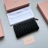ミュウミュウ財布 Miu Miu 2025新作