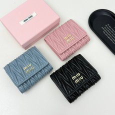 ミュウミュウ財布 Miu Miu 2025新作