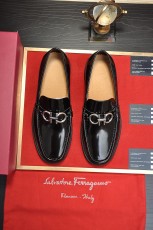 フェラガモ靴 Ferragamo 2025新作 高品質 レザーシューズ