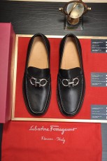 フェラガモ靴 Ferragamo 2025新作 高品質 レザーシューズ