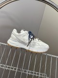ミュウミュウ靴 Miu Miu 2025新作 スニーカー