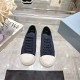 プラダ靴 PRADA 2025新作 ラウンドトゥのキャンバスシューズ