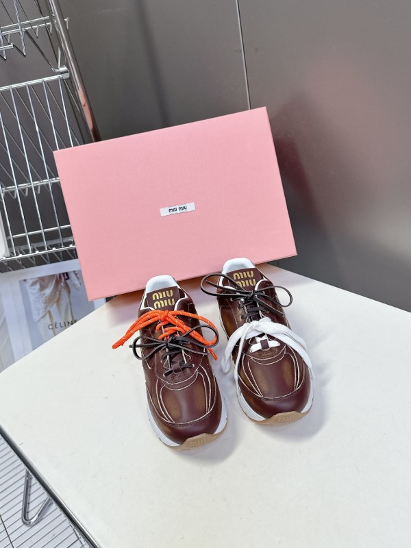 ミュウミュウ靴 Miu Miu 2025新作 スニーカー