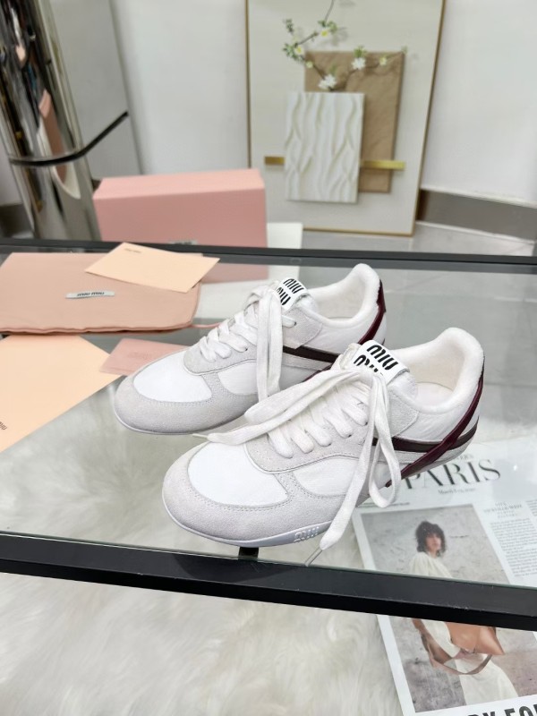 ミュウミュウ靴 Miu Miu 2025新作 カジュアルシューズ