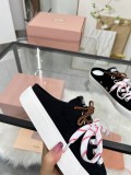 ミュウミュウ靴 Miu Miu 2025新作 スリッパ