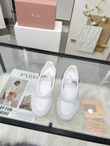 ミュウミュウ靴 Miu Miu 2025新作 カジュアルシューズ