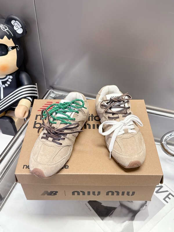 ミュウミュウ靴 Miu Miu 2025新作 スニーカー