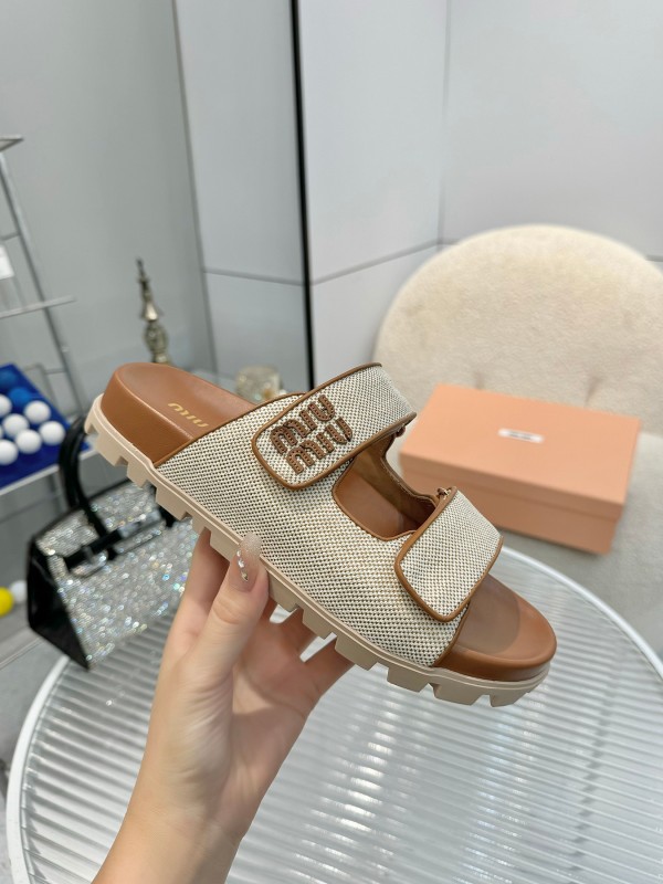 ミュウミュウ靴 Miu Miu 2025新作 スリッパ