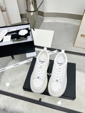 シャネル靴 CHANEL 2025新作 スニーカー