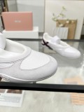 ミュウミュウ靴 Miu Miu 2025新作 カジュアルシューズ