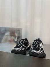 バレンシアガ靴 BALENCIAGA 2025新作 カジュアルシューズ